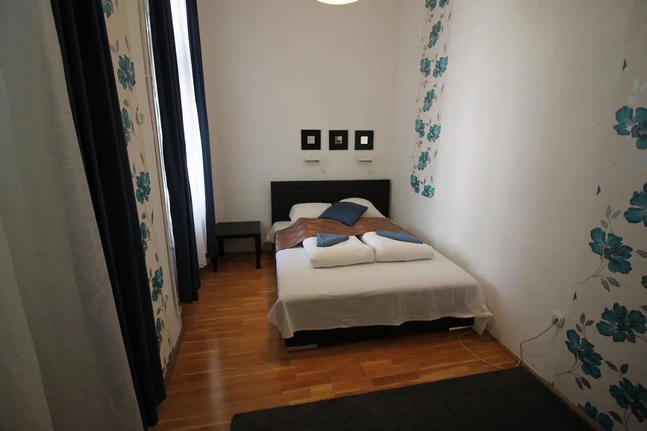 Fashionstreet Corso Apartment Budapest 0*,