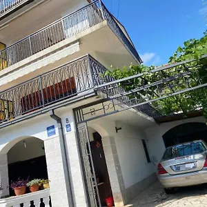 https://apartmani-jelena-crikvenica.primorje-gorskikotar.com