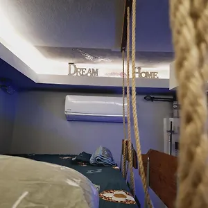 Nederland's Mini Studio Θεσσαλονίκη