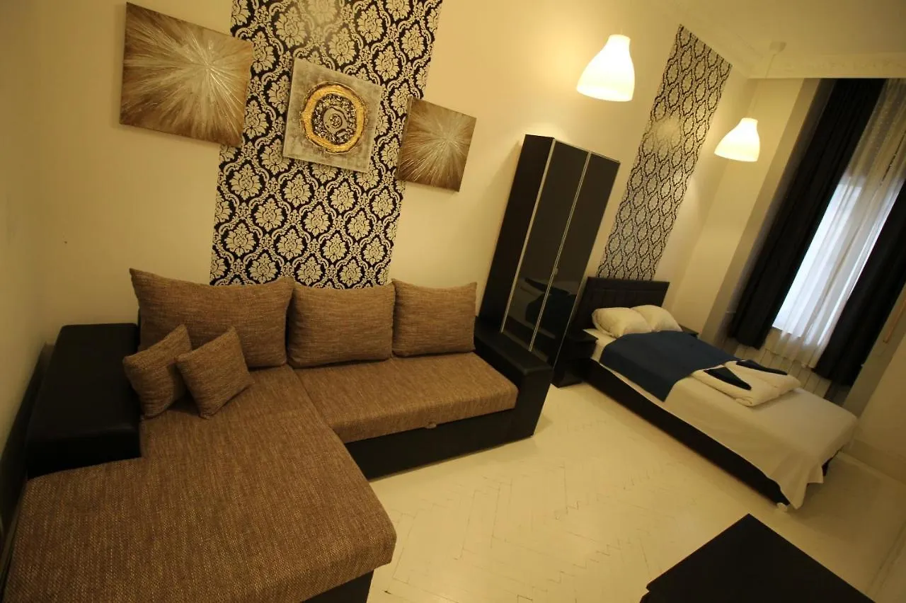 Fashionstreet Corso Apartment Budapest