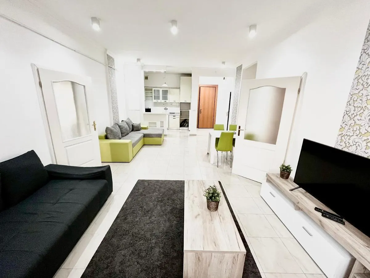 Fashionstreet Corso Apartment Budapest