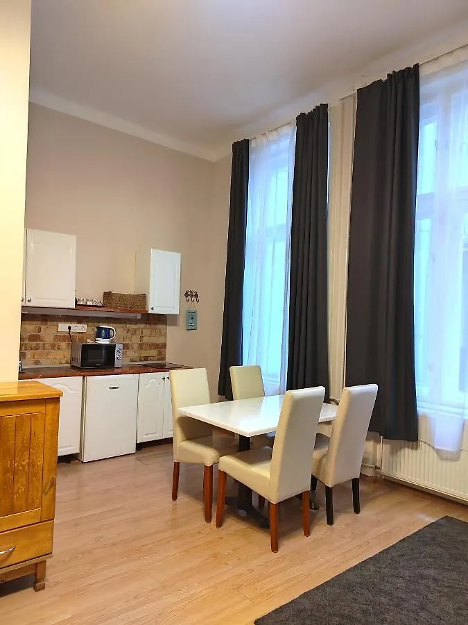 Fashionstreet Corso Apartment Budapest 0*,  Ungern
