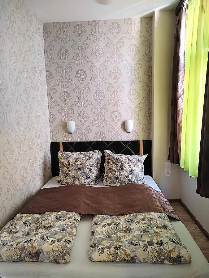Fashionstreet Corso Apartment Budapest
